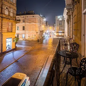 Classic Royal Apartment. Balcony And A/c Львов