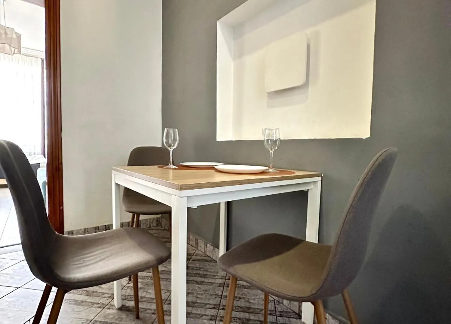 Romantic Apartments-Near Opera House 5/8 Lviv Apartment